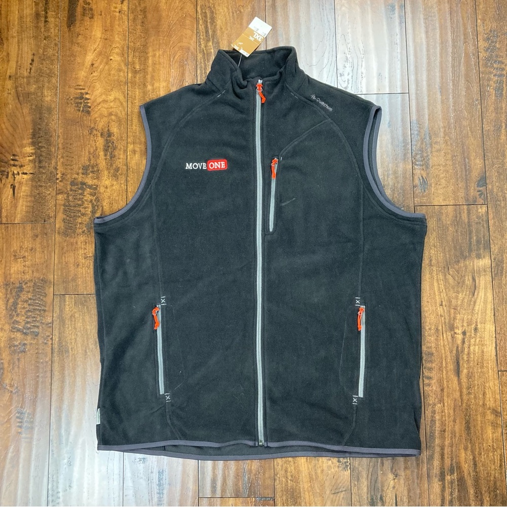 QUECHUA Fleece Vest Black Full Zip Pockets Hike Men's 2XL NWT NEW “MOVE ON”.